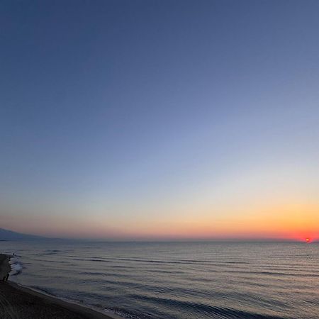 Вілла Paradiso Fronte Mare Аньоне-Баньї Екстер'єр фото